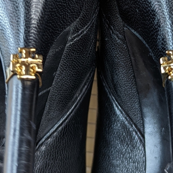 TORY BURCH 166132 Black Leather Pointy Cap Toe Booties Gold Logo Heel size 7 M. - Picture 8 of 11